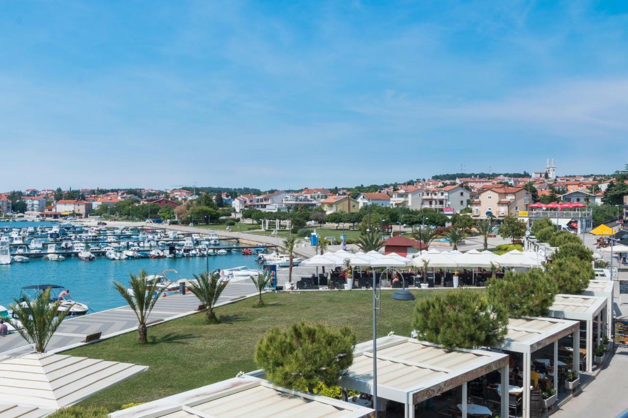 Apartments Riva Medulin Exterior photo