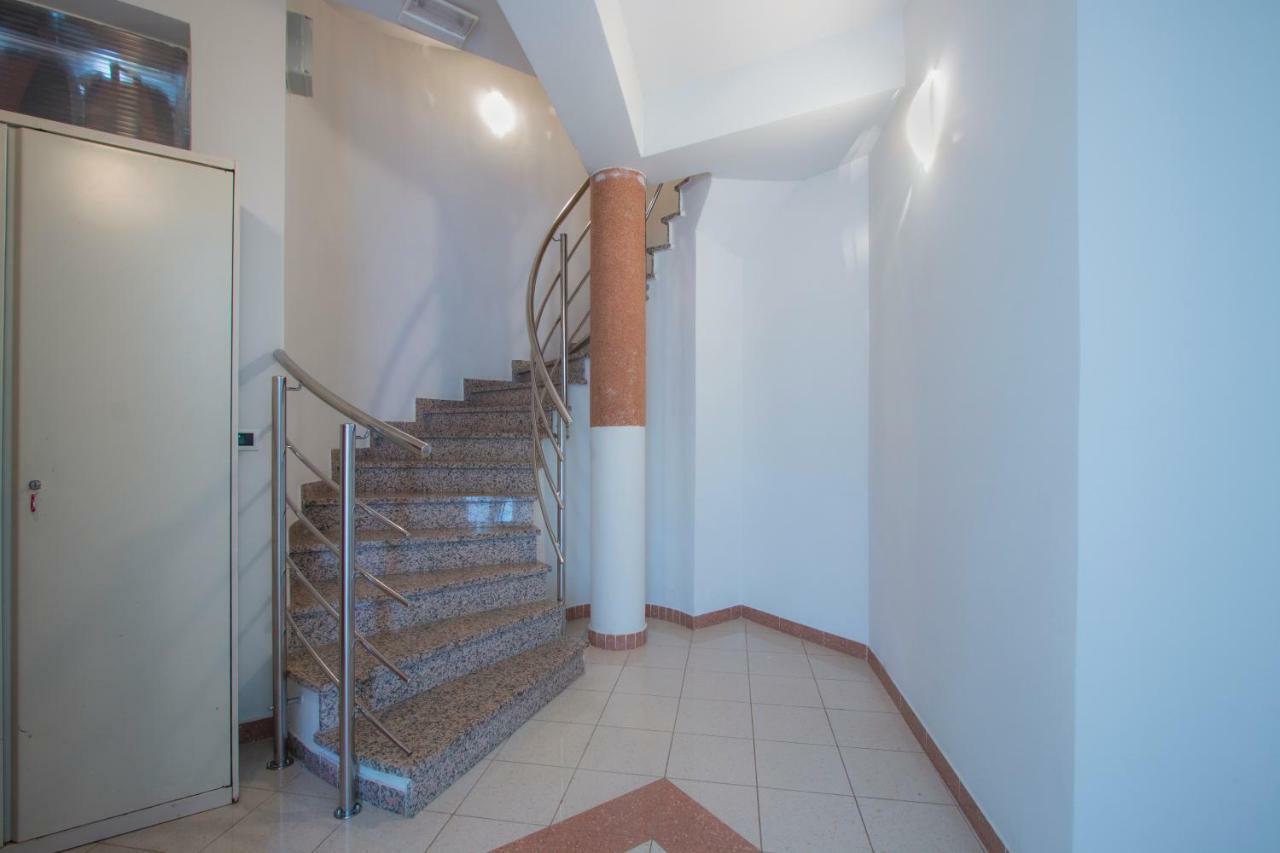 Apartments Riva Medulin Exterior photo